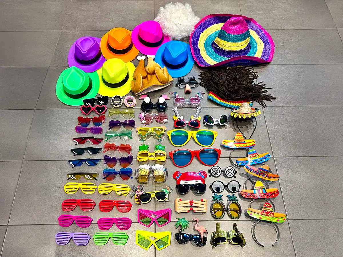 Kit lunettes et chapeaux pour photomaton